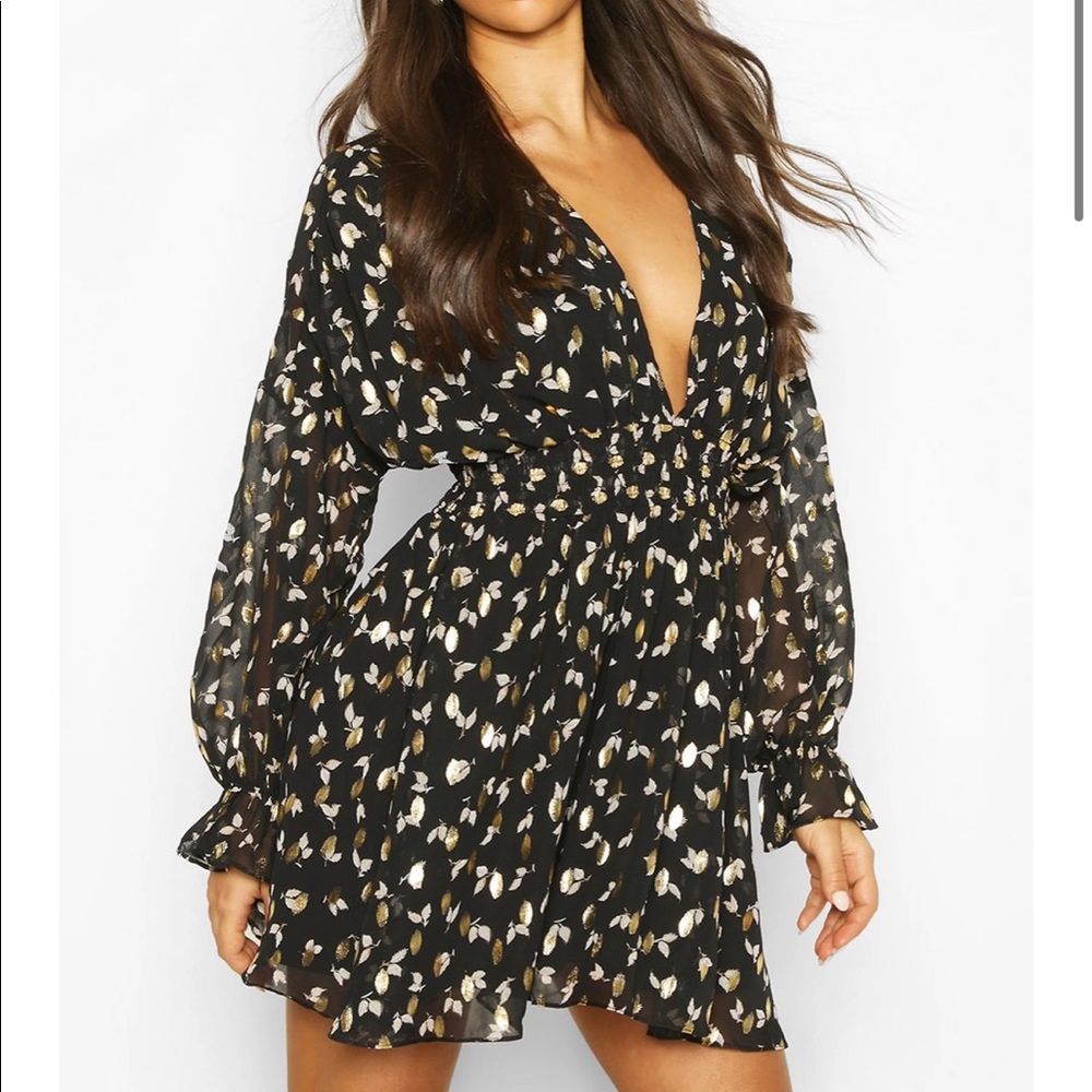 New with tags! Boohoo black and gold dress